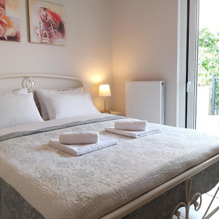 New, Bright, Cozy, Autonomous Apartment With Private Entrance And Garden, 42 M2, 5Min To The Beach And City Center 卡拉马塔 外观 照片