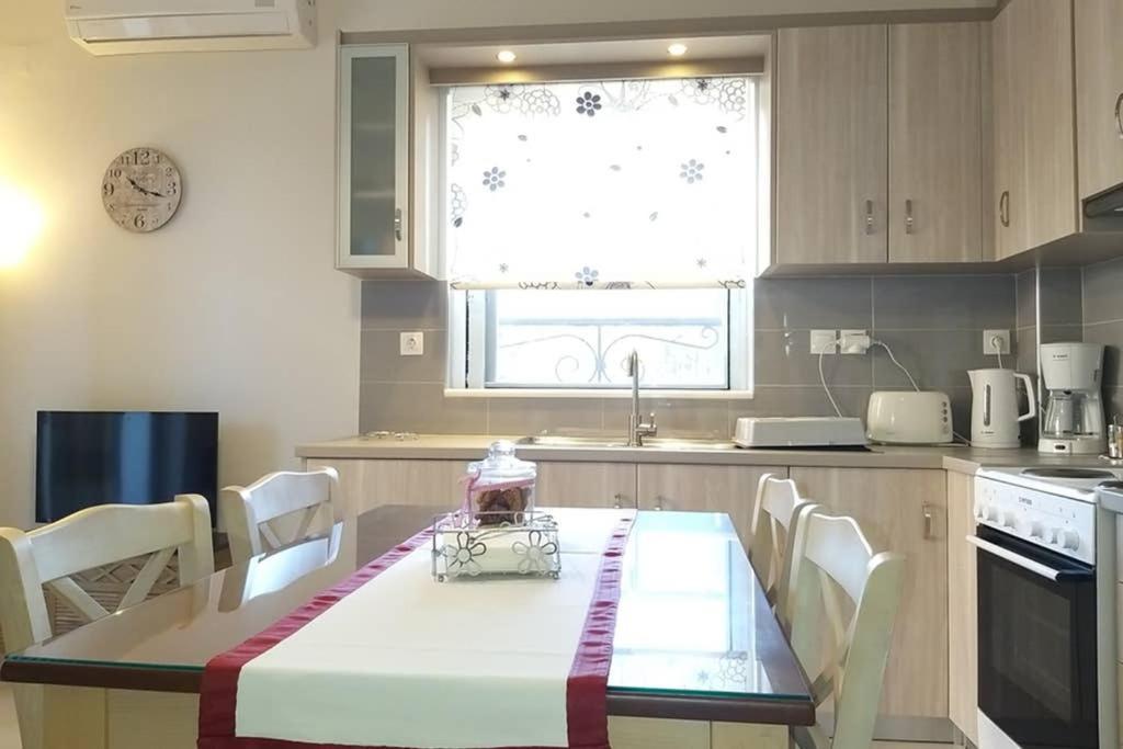 New, Bright, Cozy, Autonomous Apartment With Private Entrance And Garden, 42 M2, 5Min To The Beach And City Center 卡拉马塔 外观 照片