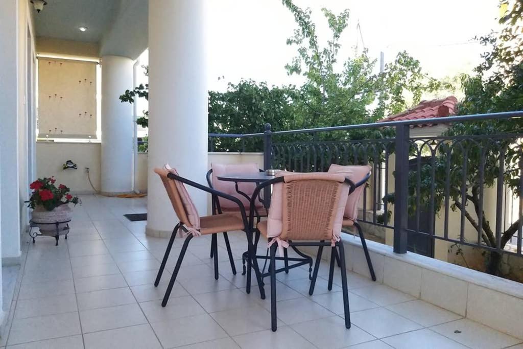 New, Bright, Cozy, Autonomous Apartment With Private Entrance And Garden, 42 M2, 5Min To The Beach And City Center 卡拉马塔 外观 照片