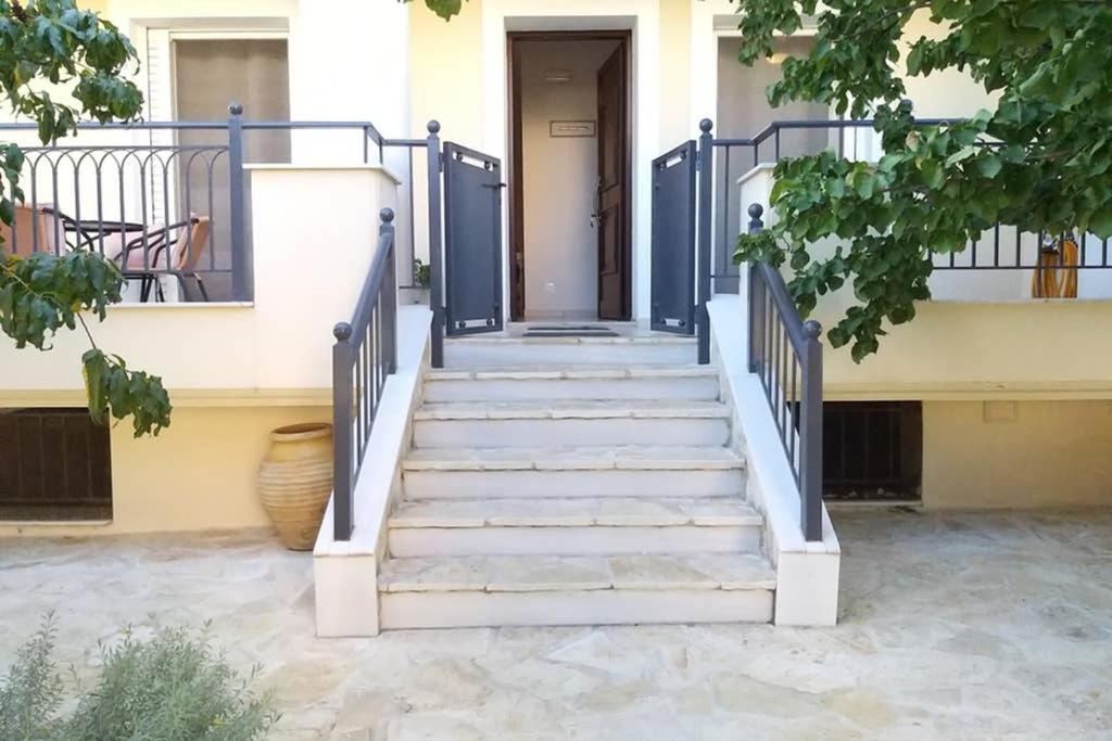 New, Bright, Cozy, Autonomous Apartment With Private Entrance And Garden, 42 M2, 5Min To The Beach And City Center 卡拉马塔 外观 照片
